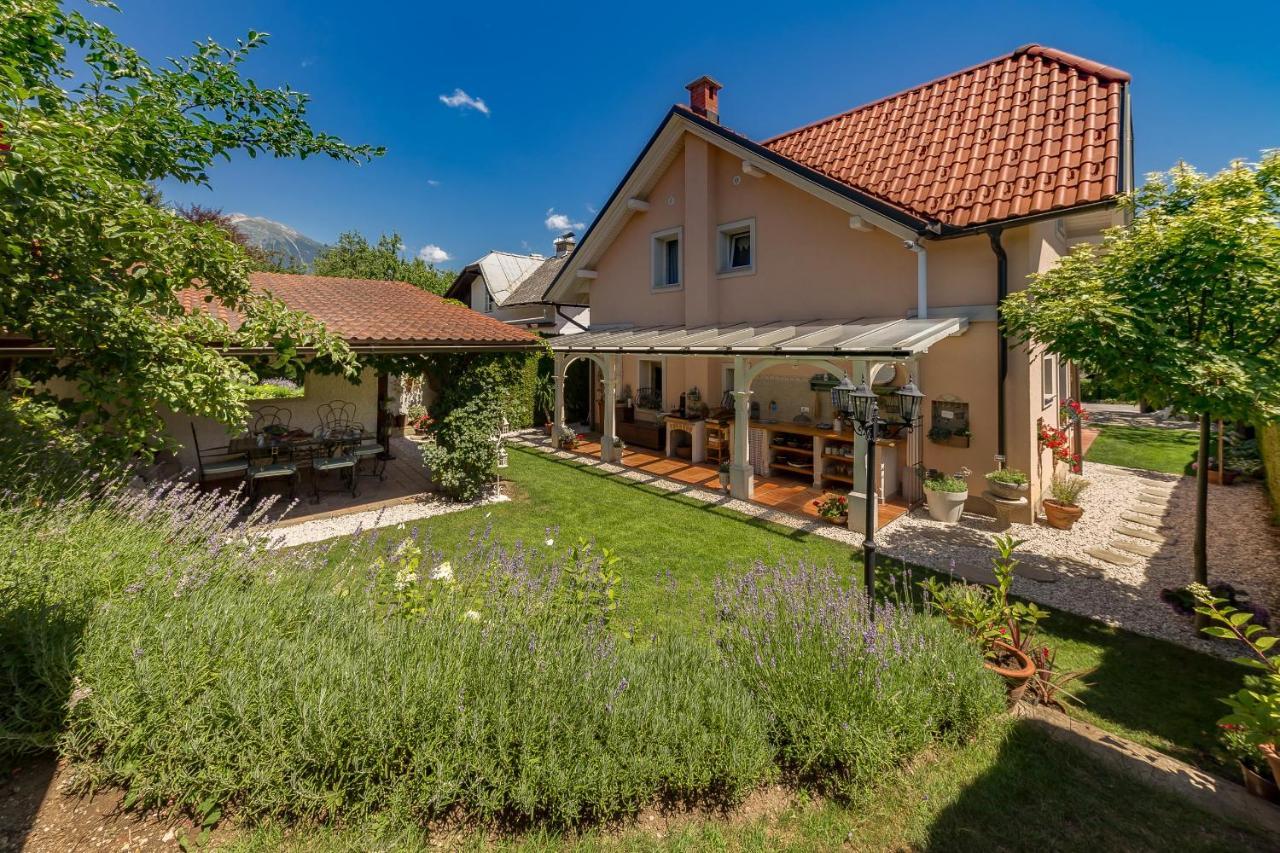 Apartma Summer Garden Bled Buitenkant foto